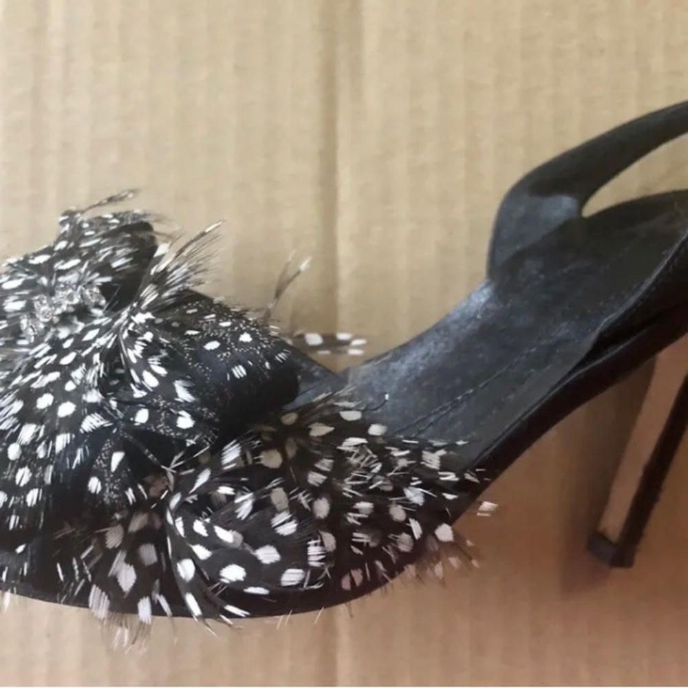Women's Black Kate Spade Sling Back Sandal with feathers. Size 8.5- used.